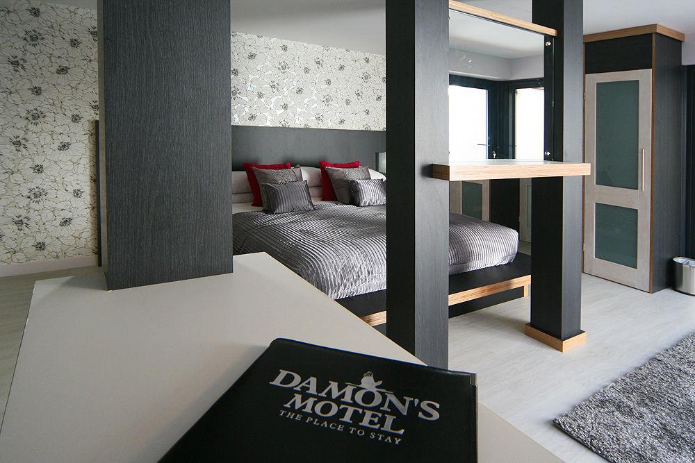 Damon'S Hotel Линкольн Экстерьер фото