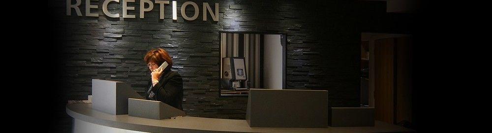 Damon'S Hotel Линкольн Экстерьер фото