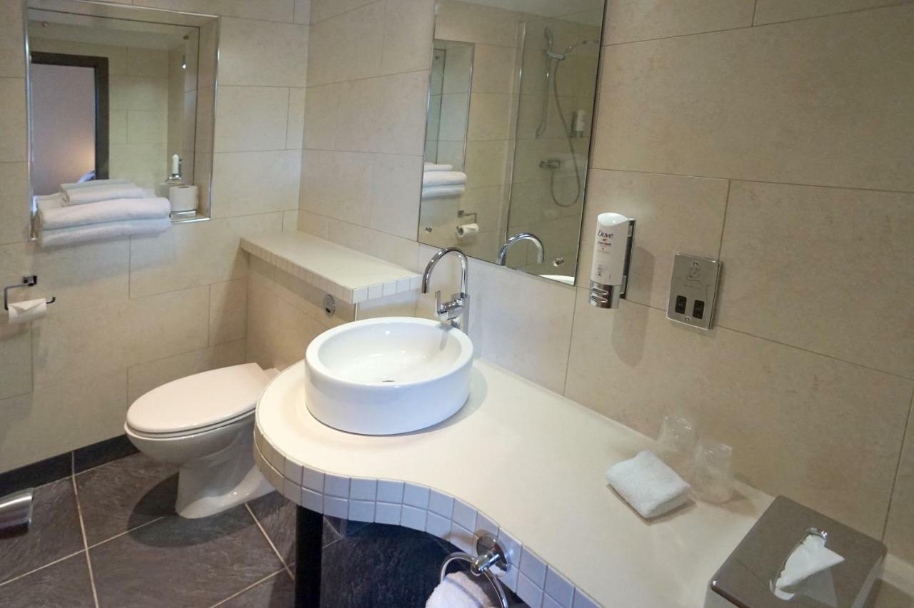 Damon'S Hotel Линкольн Экстерьер фото